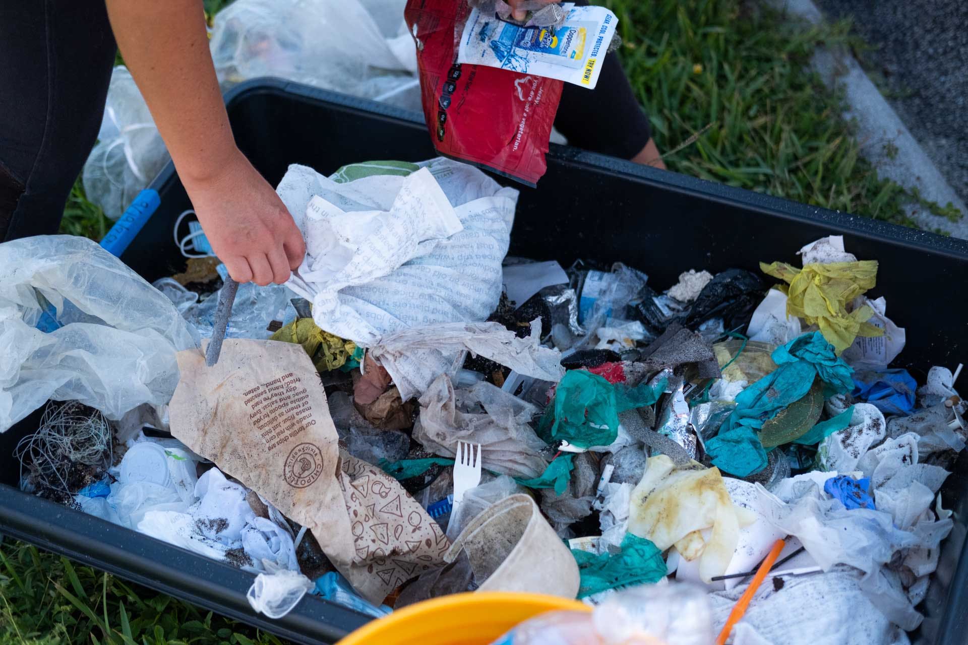 To help combat the plastic apocalypse, Loggerhead Marinelife Center invites individuals to participate in the Center's conservation efforts.